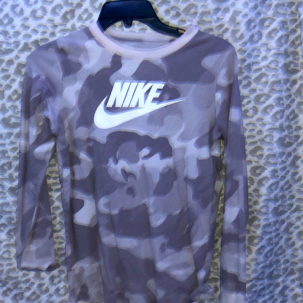 Nike long sleeve shirt for boys